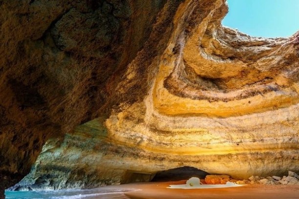 a close up of a rock