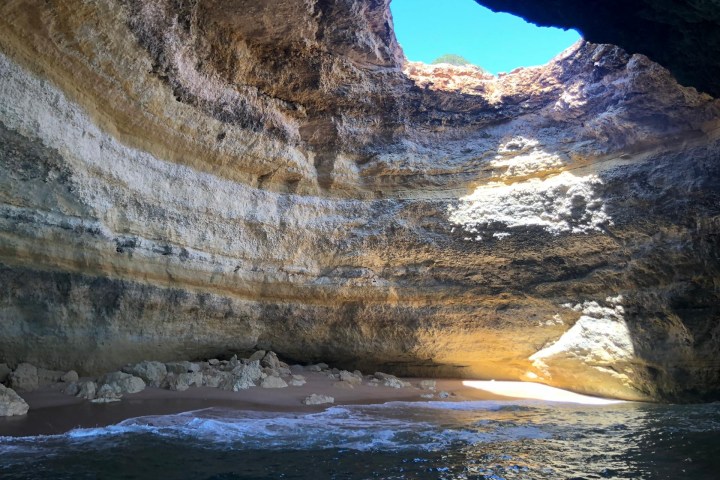 a close up of a rock